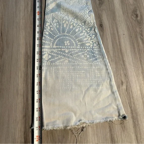 Free People RARE Bali Jeans Bleached Flared Bell Bottoms Boho Hippy Pants 25 - Picture 9 of 13